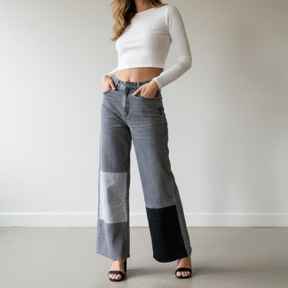 TRACTR Gray Acid Wash High Rise Straight Jeans Patchwork Size 6 - Picture 1 of 5